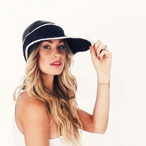 8/25 LAST DAY📦 Rag & Bone Black Packable Straw Visor Hat